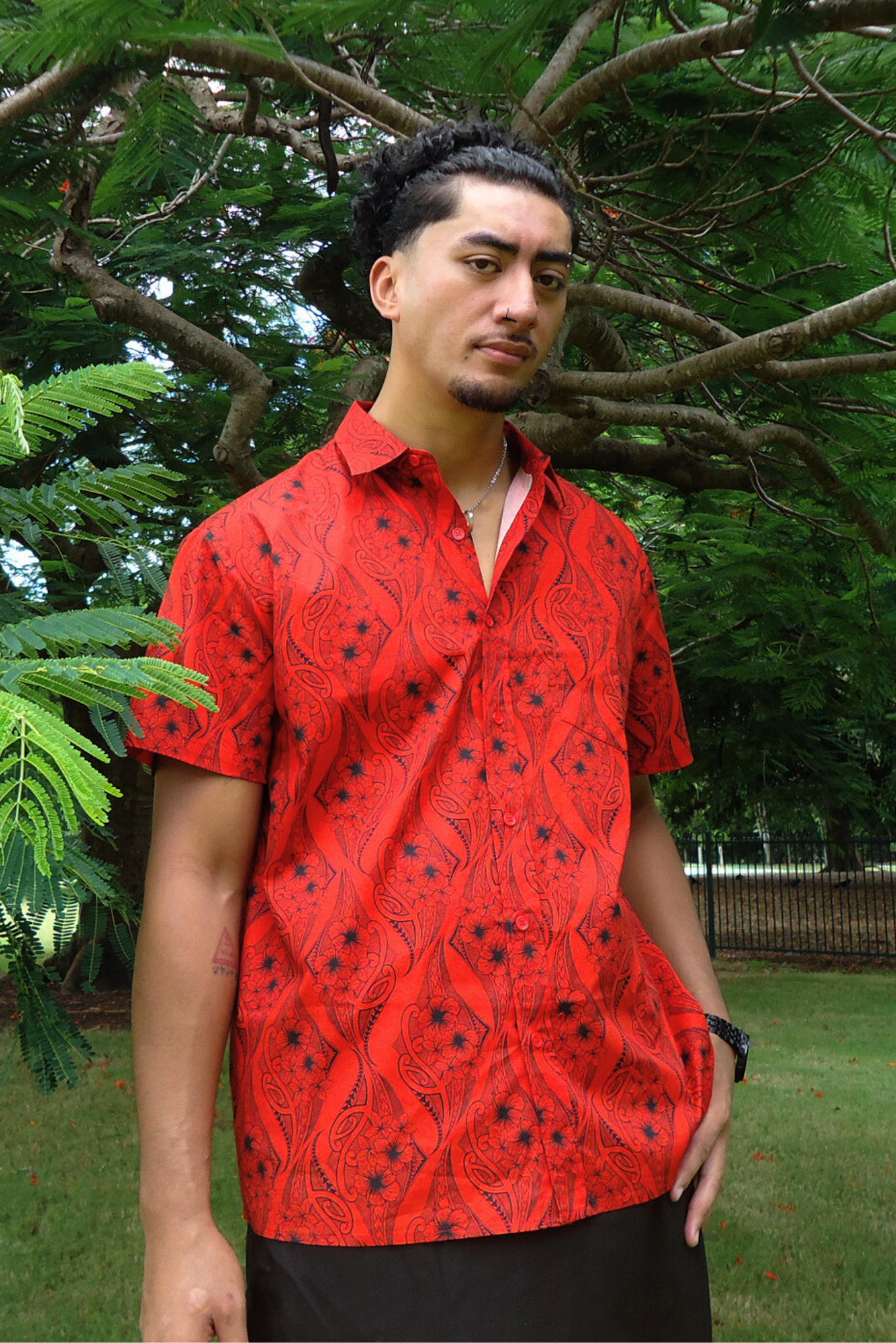 KASI SHIRT - COLLARED BUTTON UP - RED & BLACK