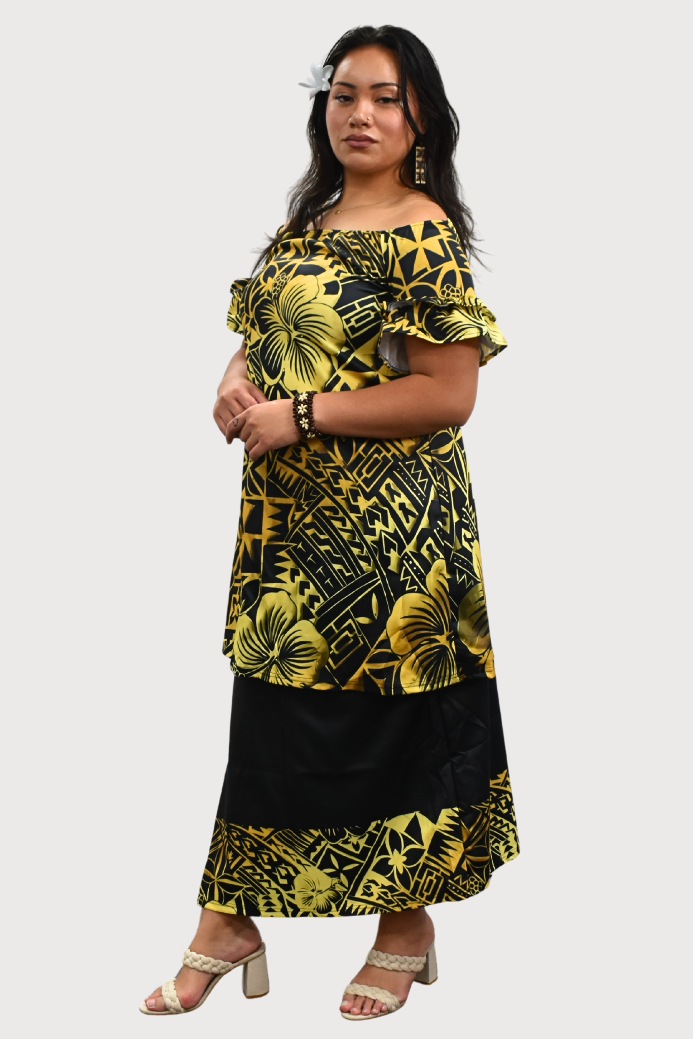 PULETASI - FLOWY FRILL SLEEVE TOP PULETASI - GOLD & BLACK