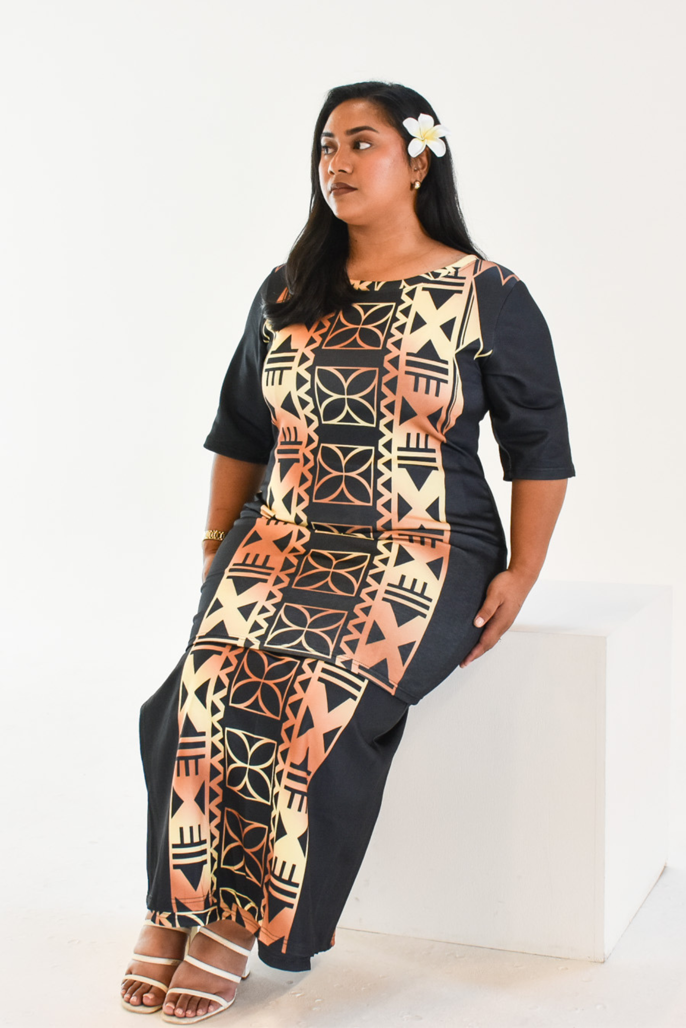 ELEI PULETASI - ROUND NECK PULETASI - TWO PIECE OUTFIT - BLACK & GOLD