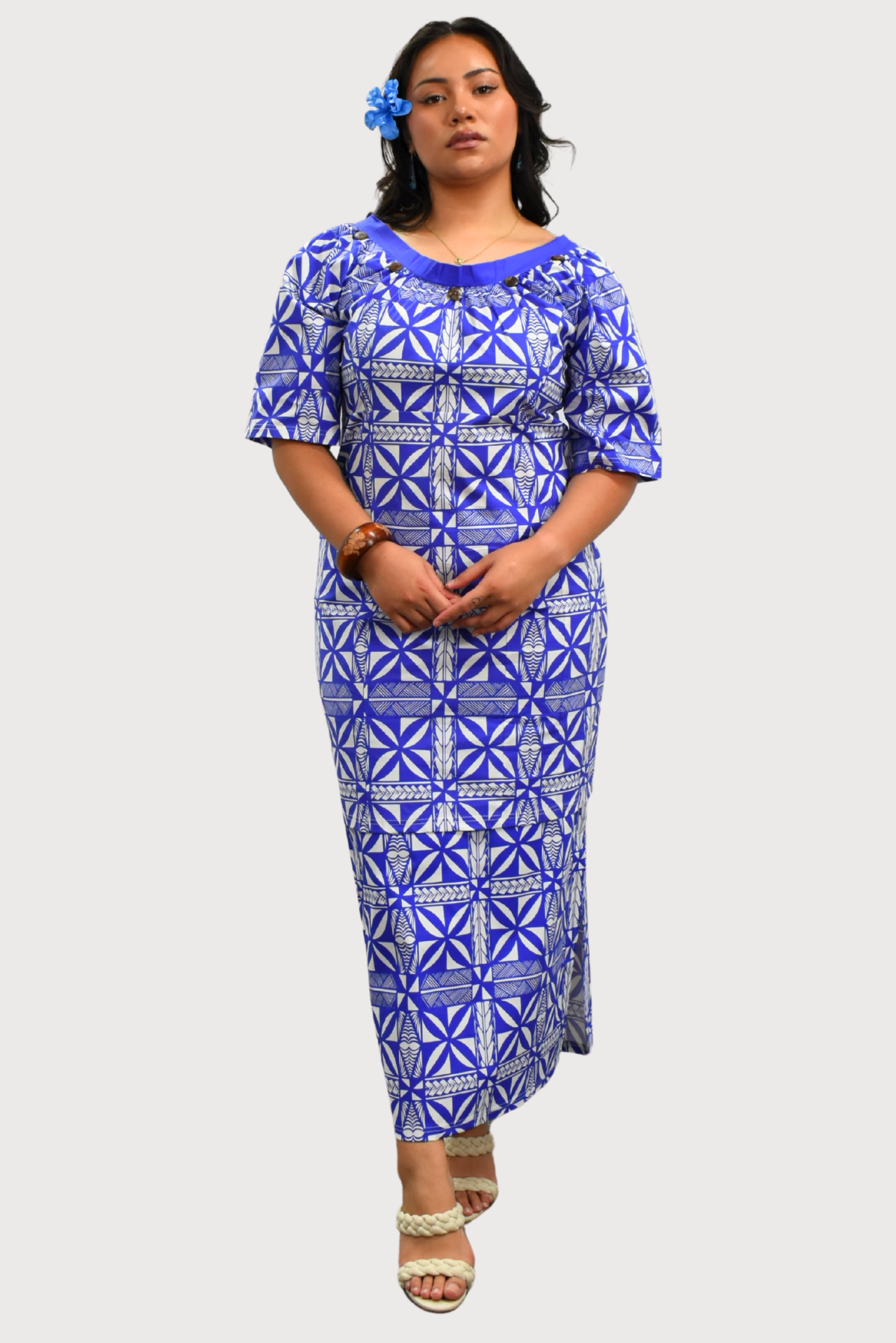 CYNTHIA PULETASI - ROUND NECK PULETASI - BLUE & WHITE