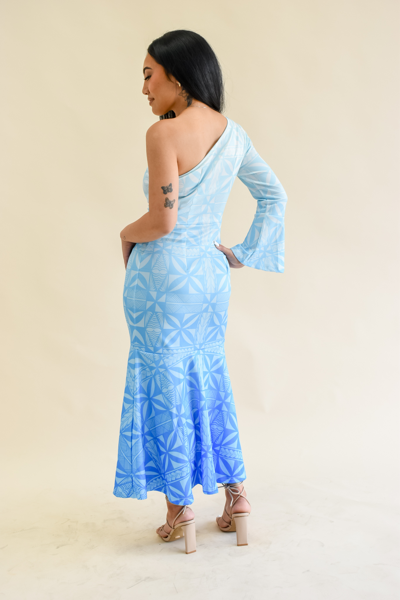 (PRE-ORDER) HEREANI DRESS - ONE SLEEVE MAXI DRESS - OMBRE BLUE
