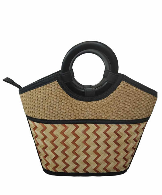 ISLAND INSPIRED WOVEN MAT BAG WITH BLACK INTERIOR -BROWN ZIGZAG