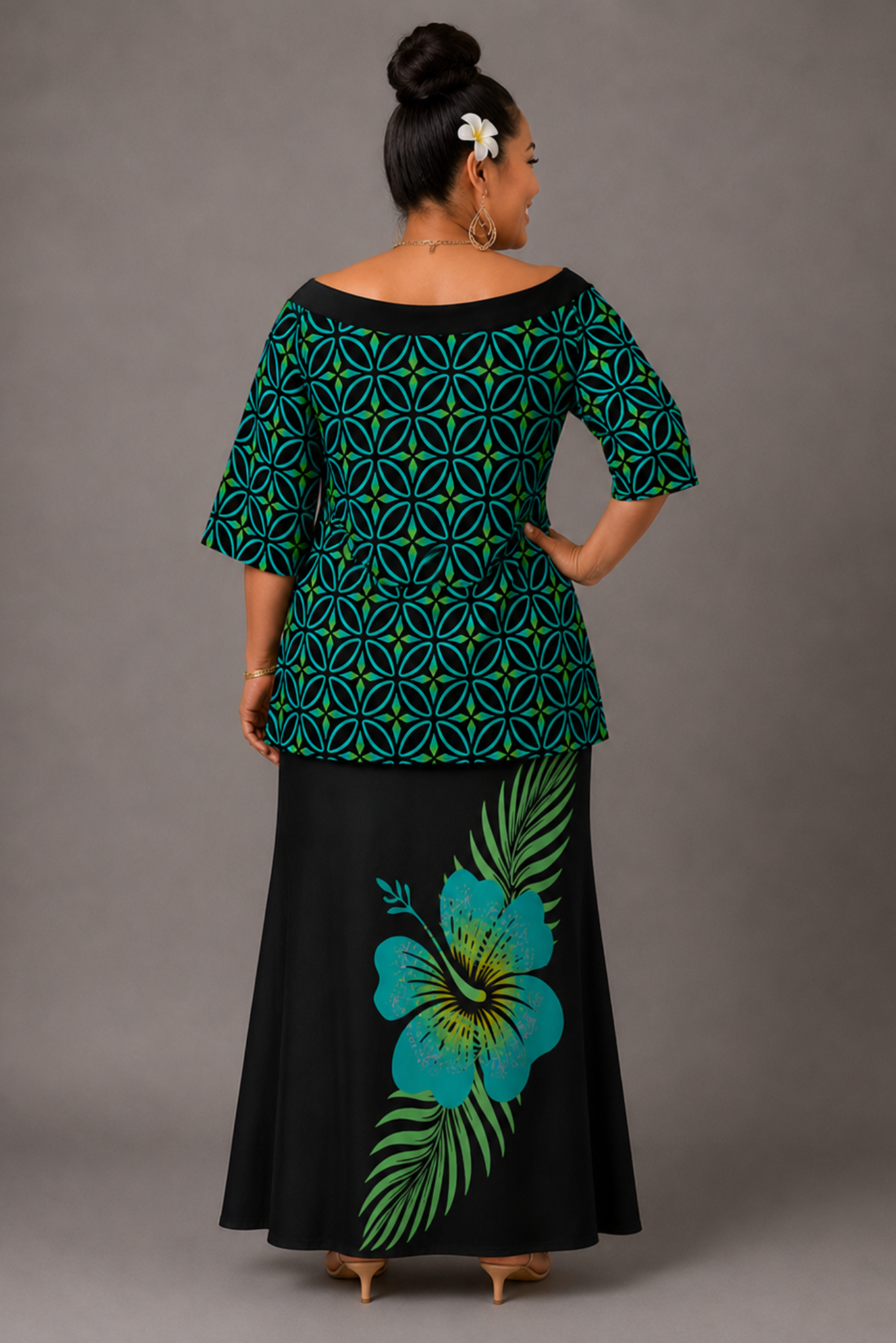 (PRE-ORDER) V-NECK PULETASI - GREEN & BLACK FLORAL
