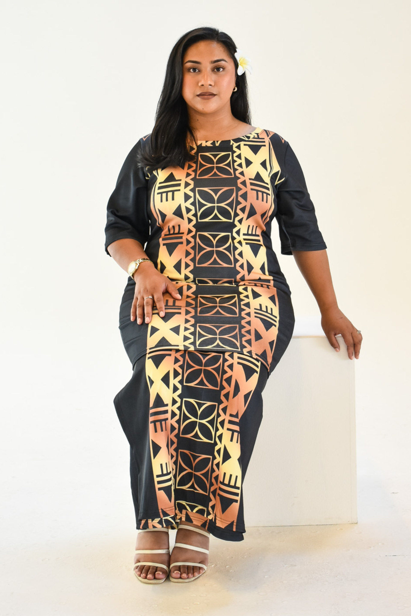 ELEI PULETASI - ROUND NECK PULETASI - TWO PIECE OUTFIT - BLACK & GOLD