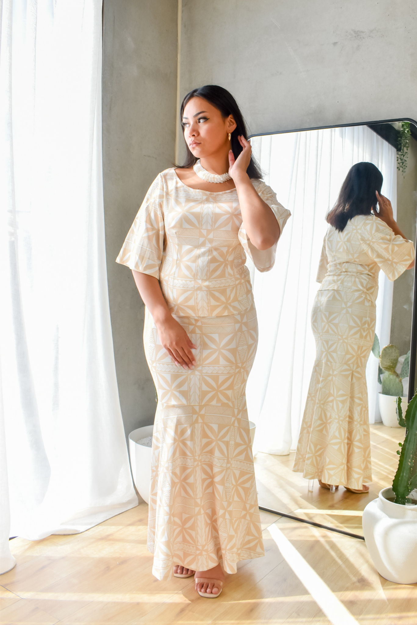 (PRE-ORDER) ALANI PULETASI - TWO PIECE PULETASI - BEIGE & WHITE