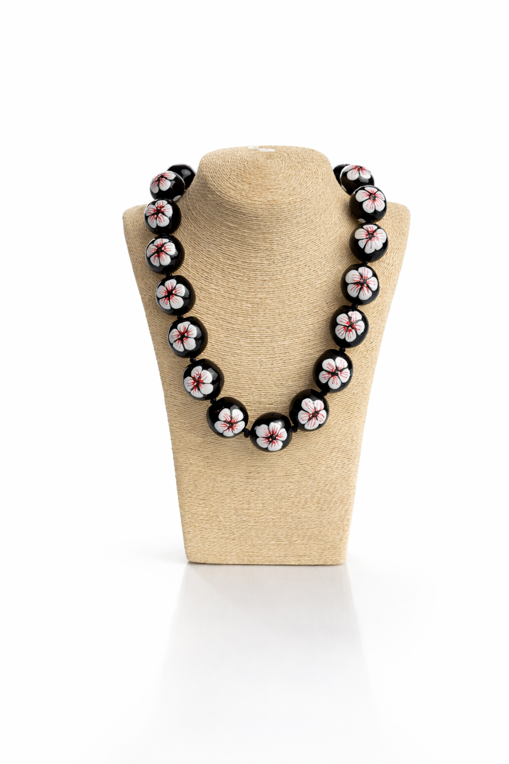COCONUT SHELL NECKLACE