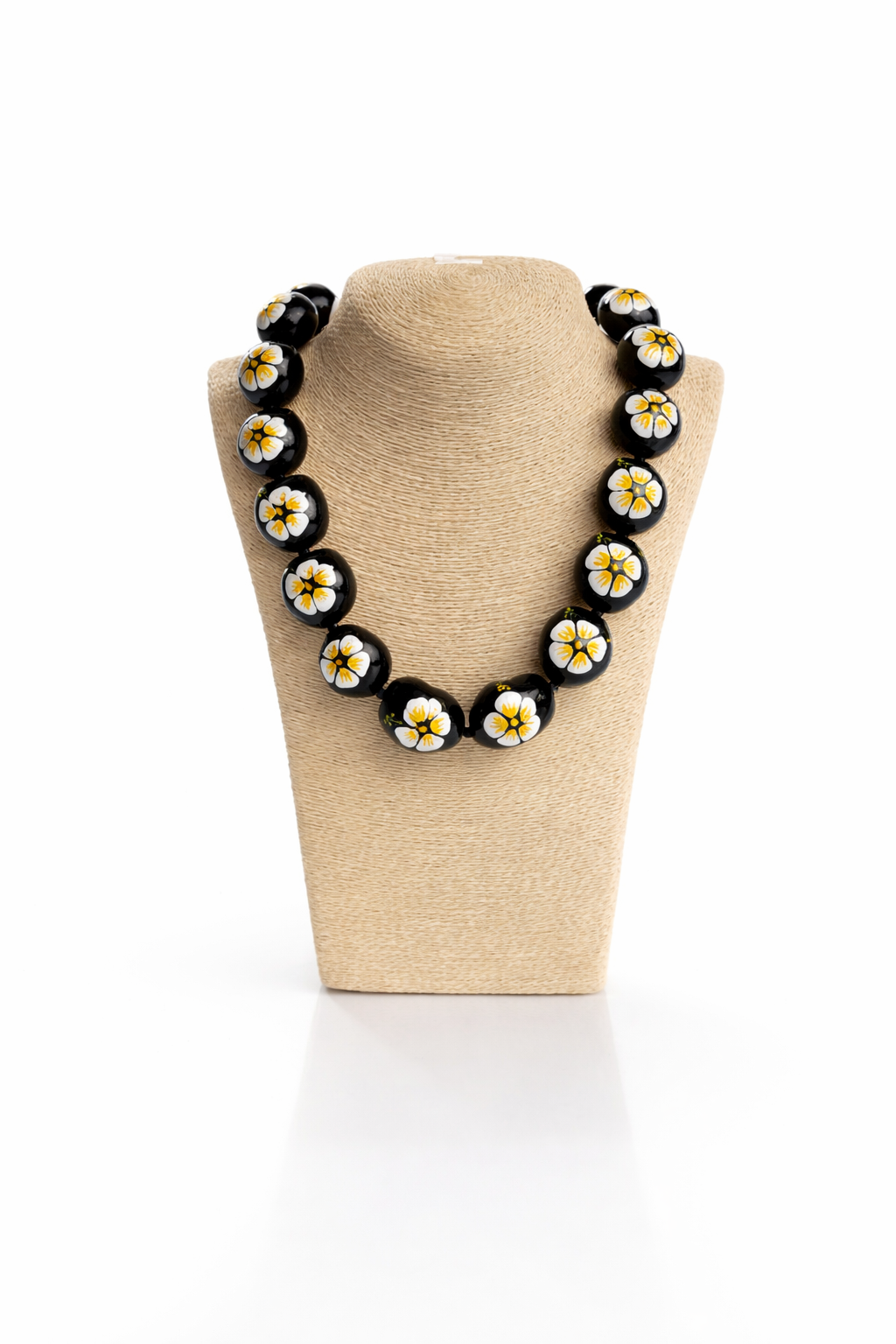 COCONUT SHELL NECKLACE