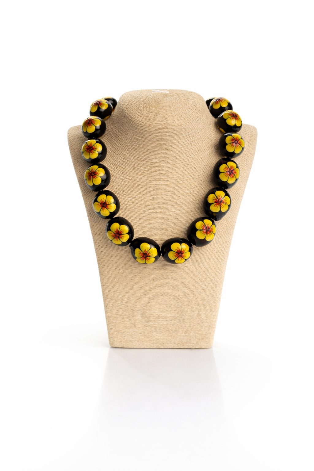 COCONUT SHELL NECKLACE