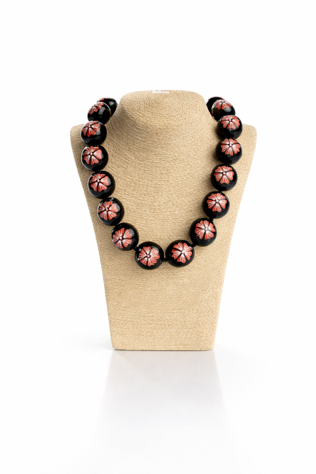 COCONUT SHELL NECKLACE