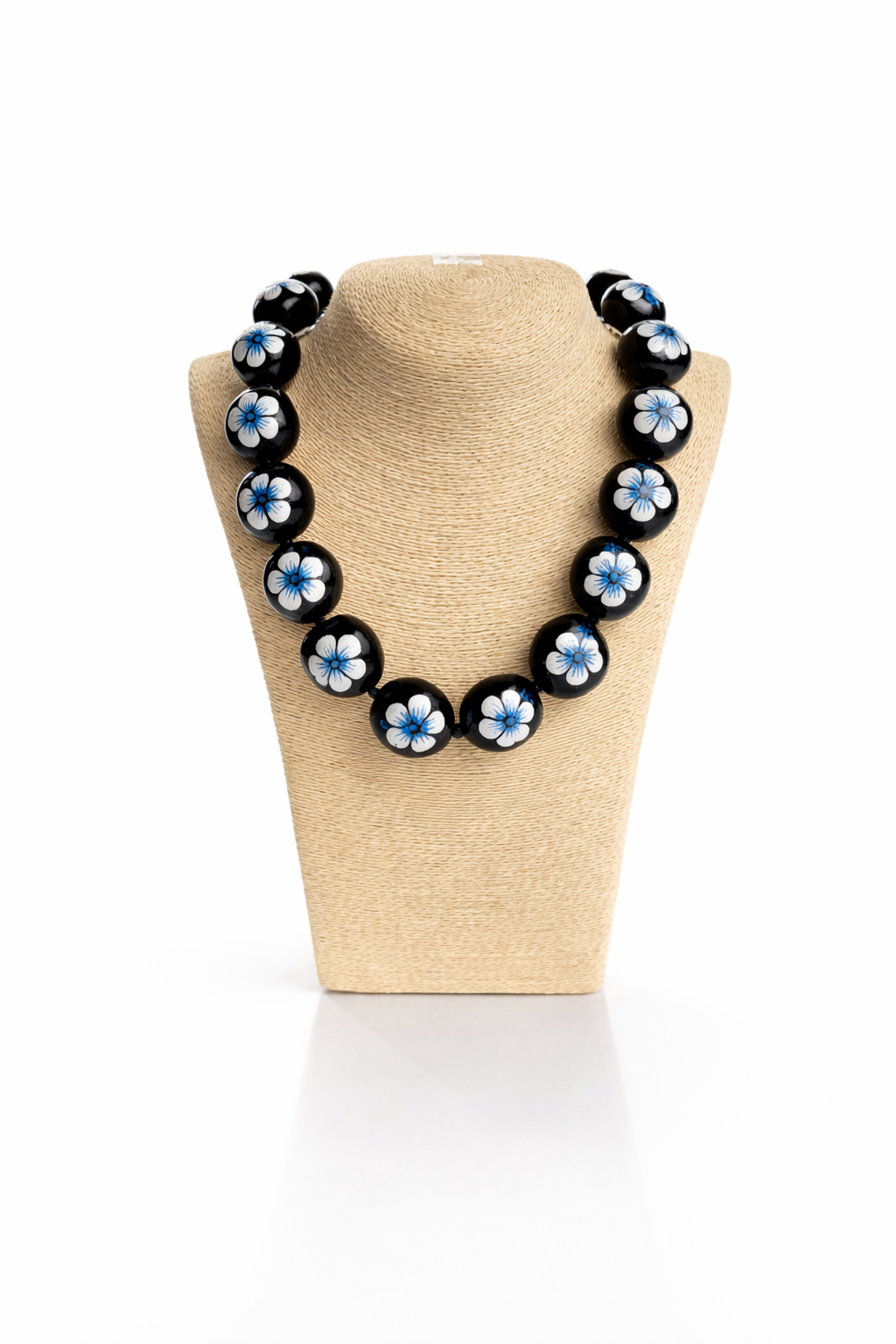 COCONUT SHELL NECKLACE