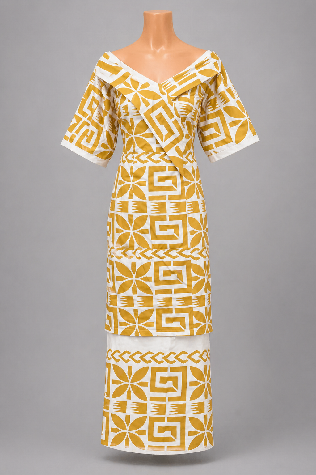 WHITE & GOLD PULETASI - SIZE 16