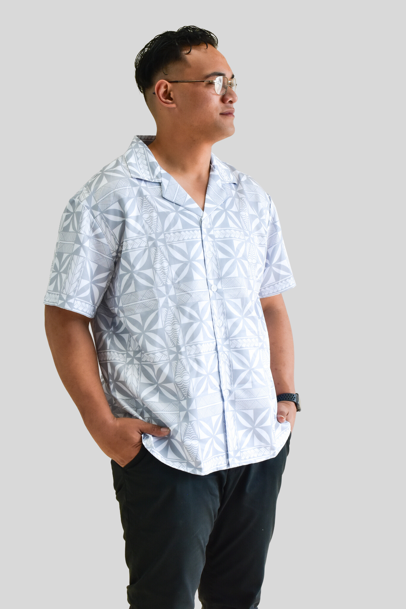 MIKAELE - MENS V NECK COLLARED SHIRT - GREY & WHITE