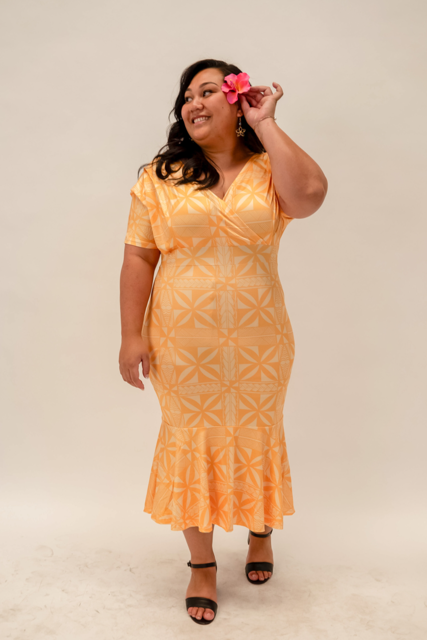 (PRE-ORDER) LEATA DRESS - RUCHED V NECK MIDI LENGTH WITH FLARE - SUNSET YELLOW