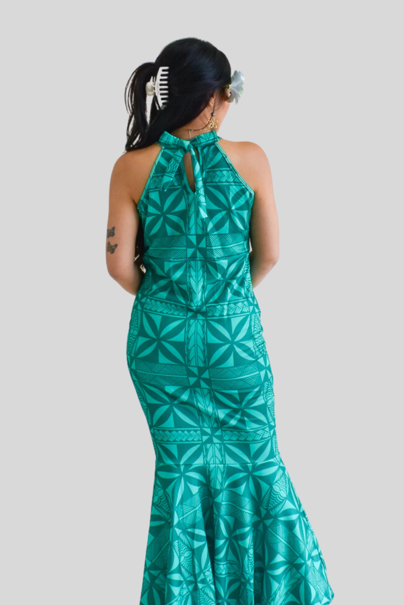 (PRE-ORDER) MATIE DRESS - HALTER NECK FLARE MAXI DRESS - JEWEL GREEN