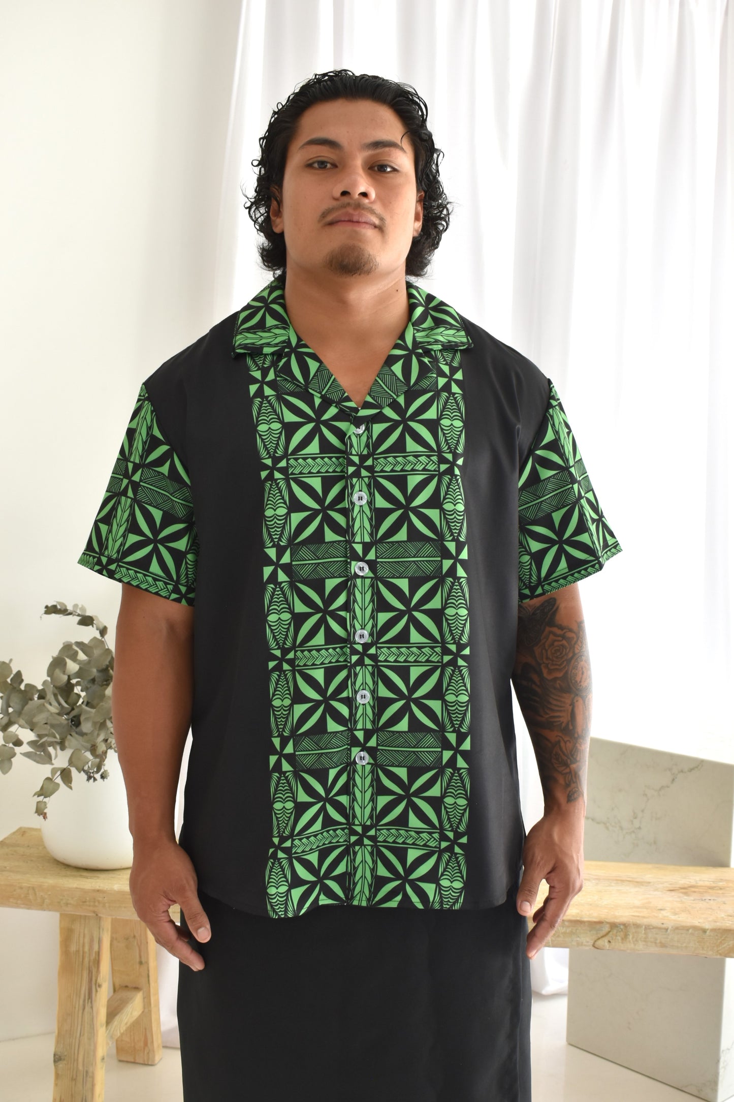 HOLMES MENS SHIRT - COLLARED BUTTON V NECK - GREEN & BLACK