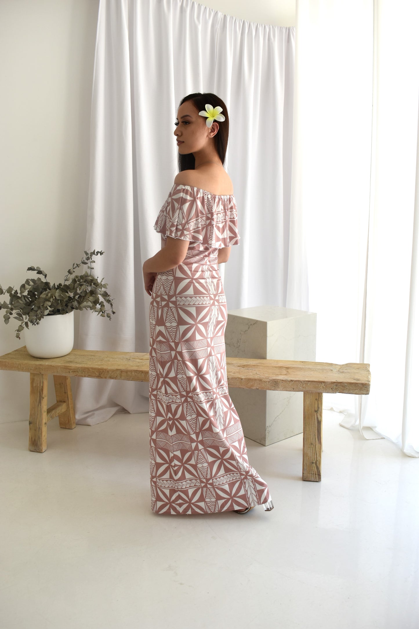 (PRE-ORDER) KIA DRESS - OFF SHOULDER FRILL DESIGN - LIGHT BROWN AND WHITE
