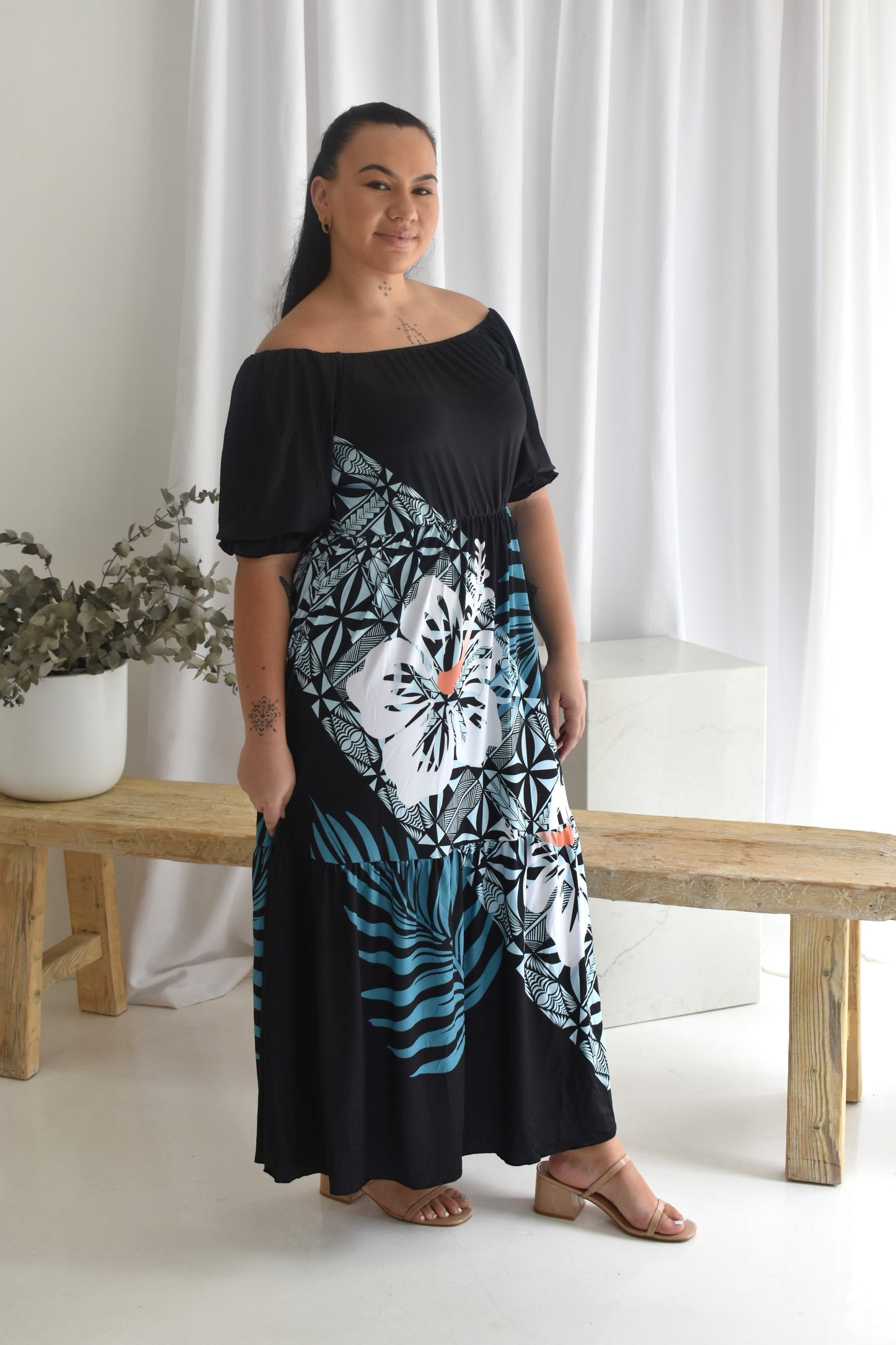 JASMINE FLOWY MAXI DRESS - BLACK & BLUE