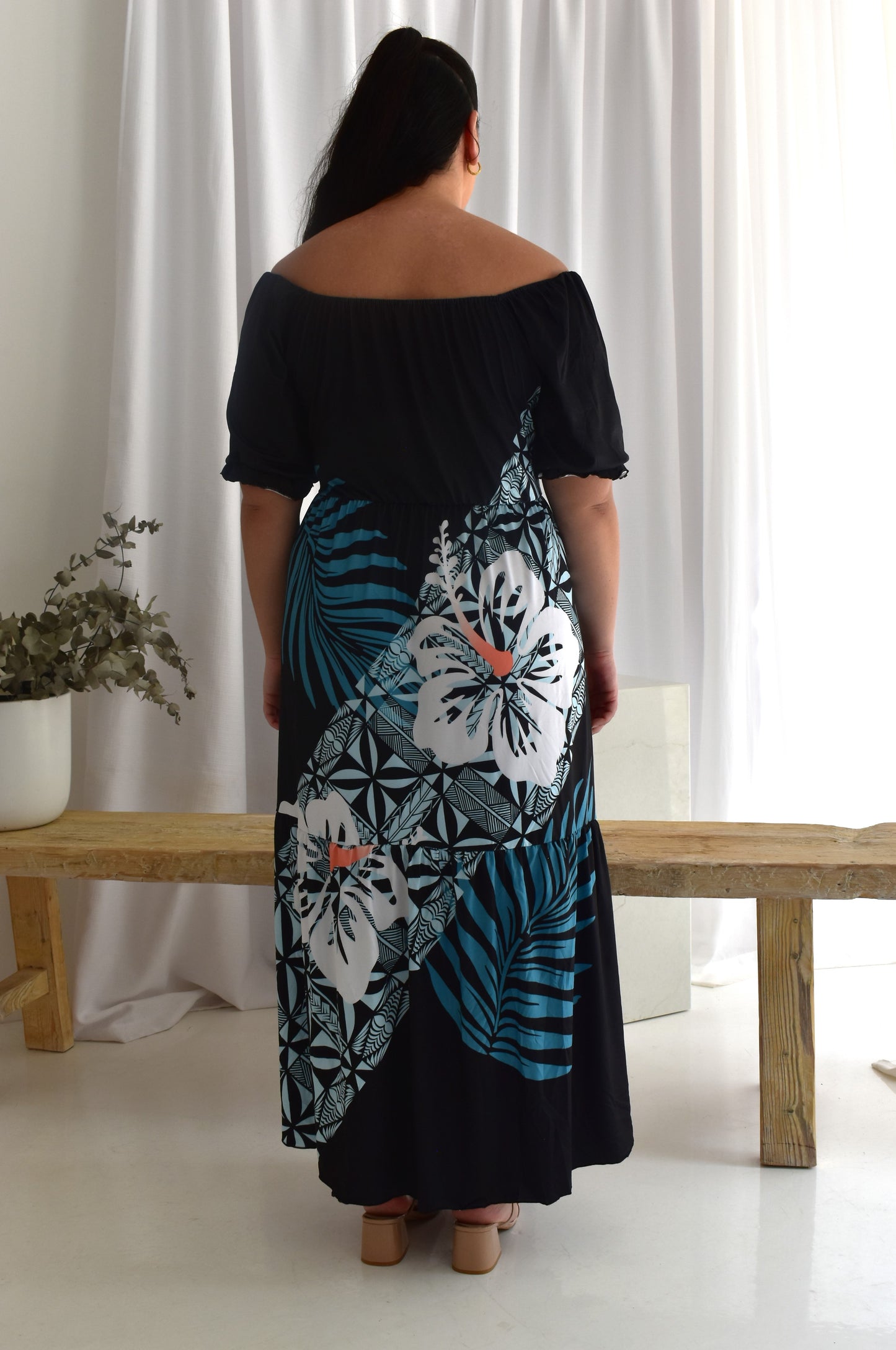 JASMINE FLOWY MAXI DRESS - BLACK & BLUE