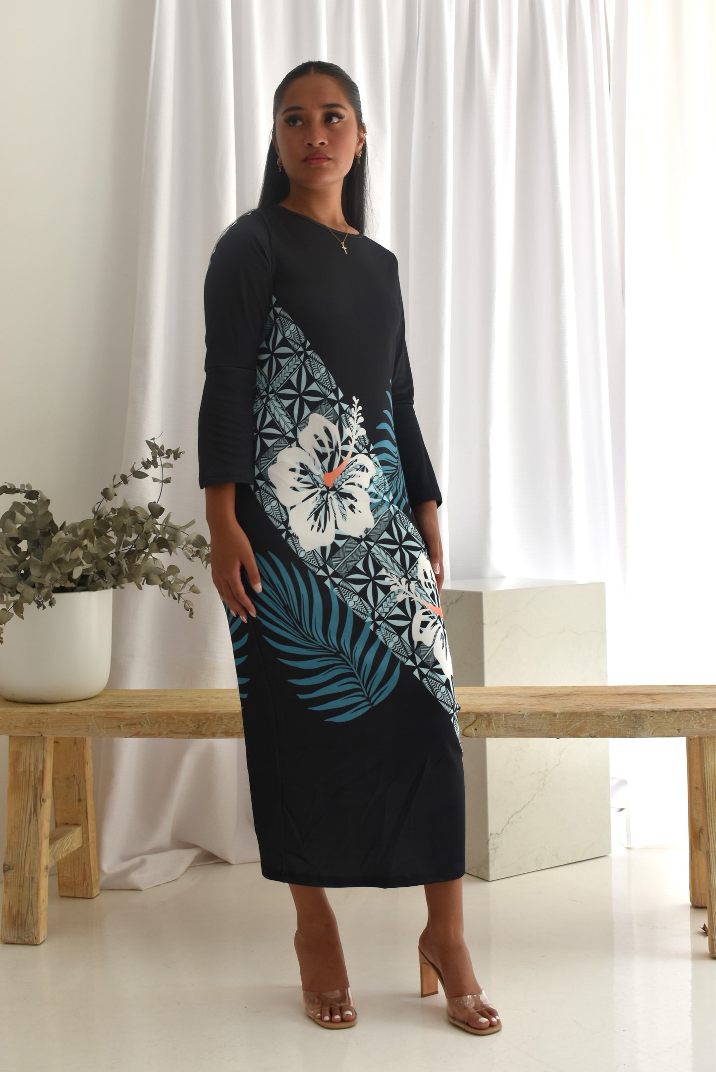 JASMINE DRESS - FLARED LONG SLEEVE DRESS - BLACK & BLUE