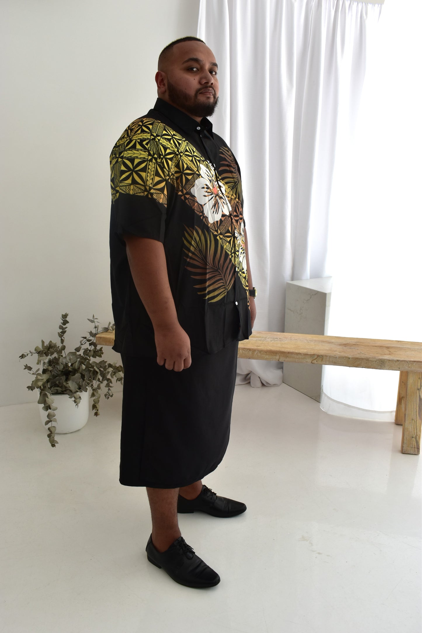(PRE-ORDER) TYSON MENS SHIRT - COLLARED BUTTON UP - FLORAL GOLD & BLACK
