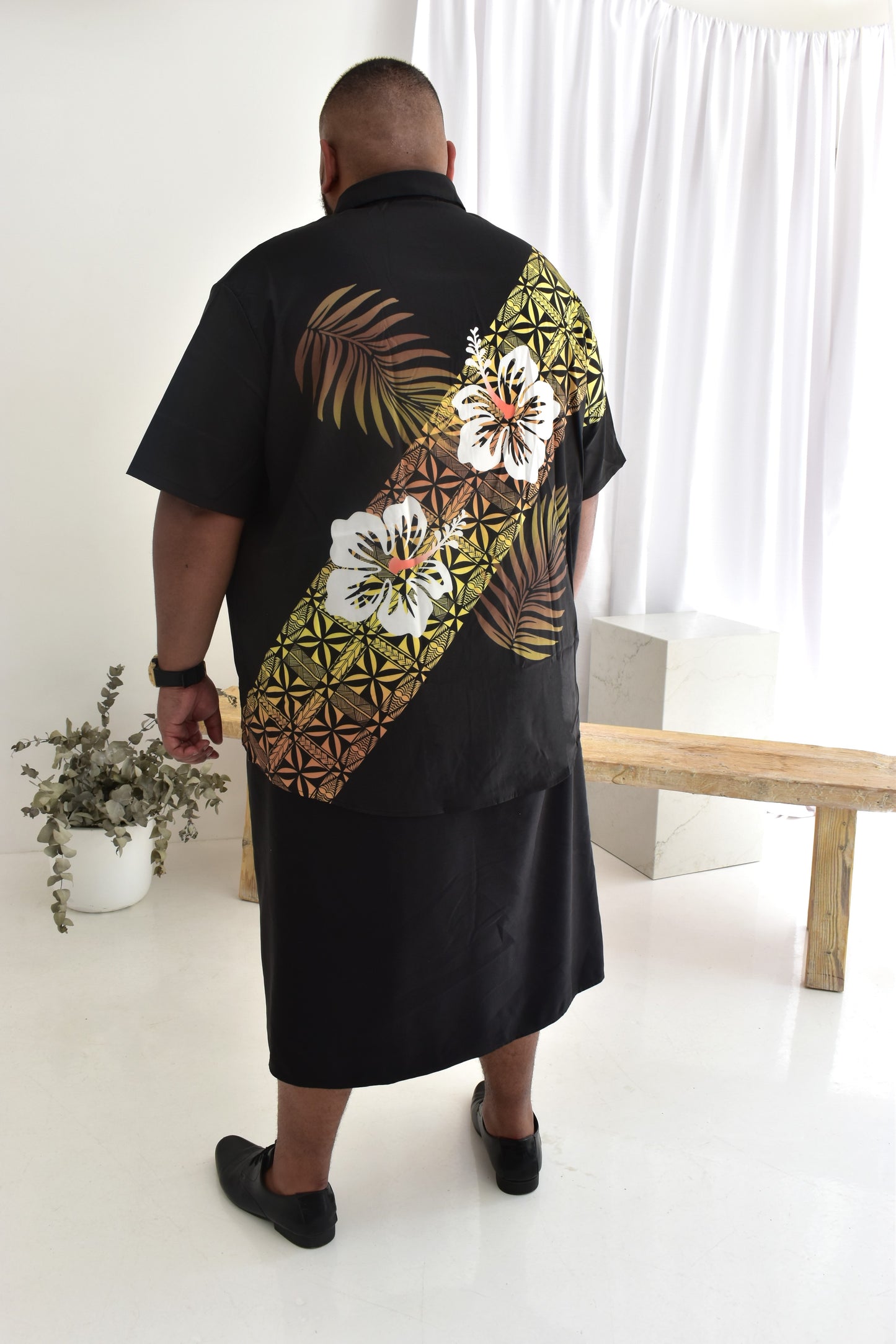 (PRE-ORDER) TYSON MENS SHIRT - COLLARED BUTTON UP - FLORAL GOLD & BLACK