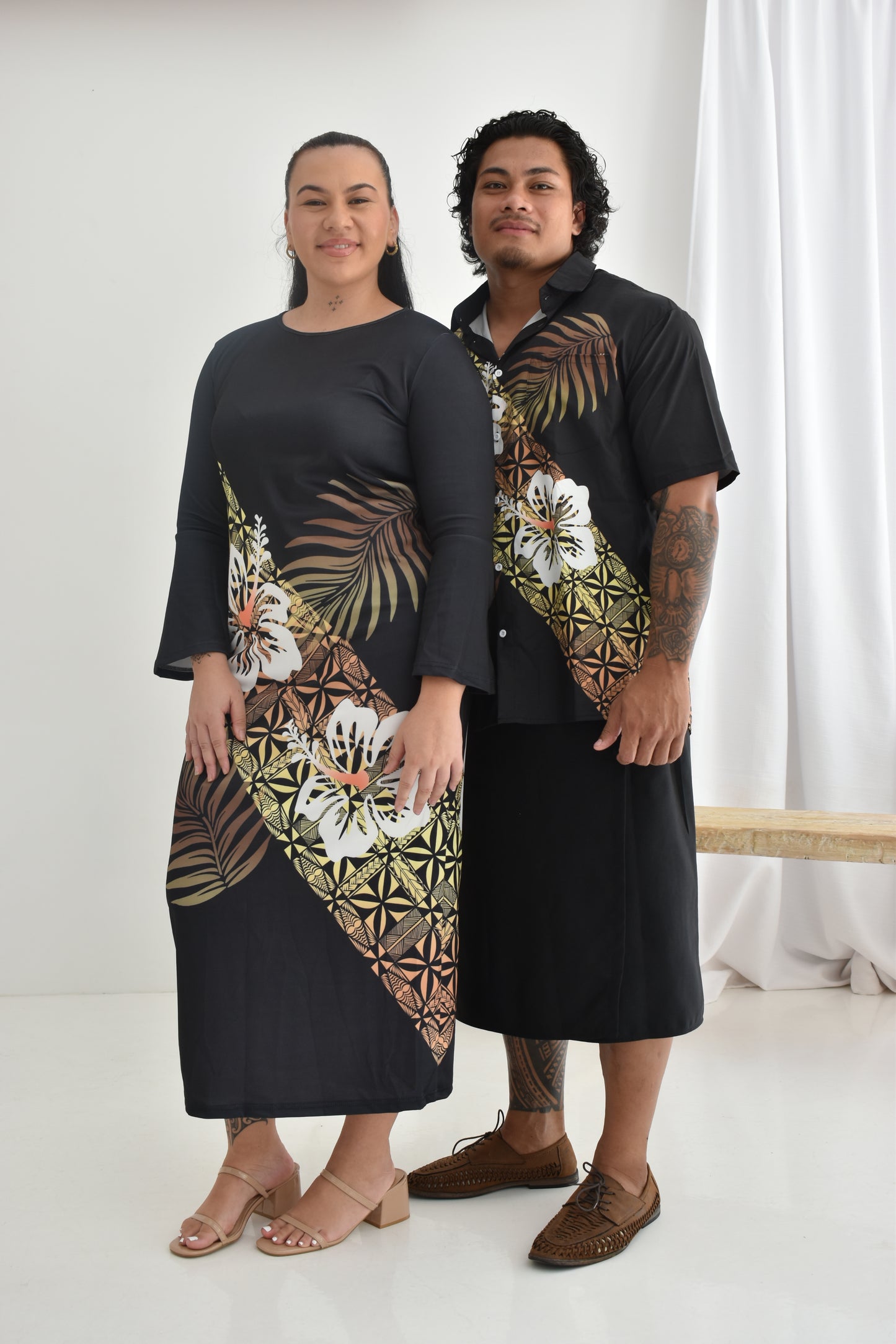 (PRE-ORDER) TANIA DRESS - FLARED LONG SLEEVE DRESS - BLACK & GOLD