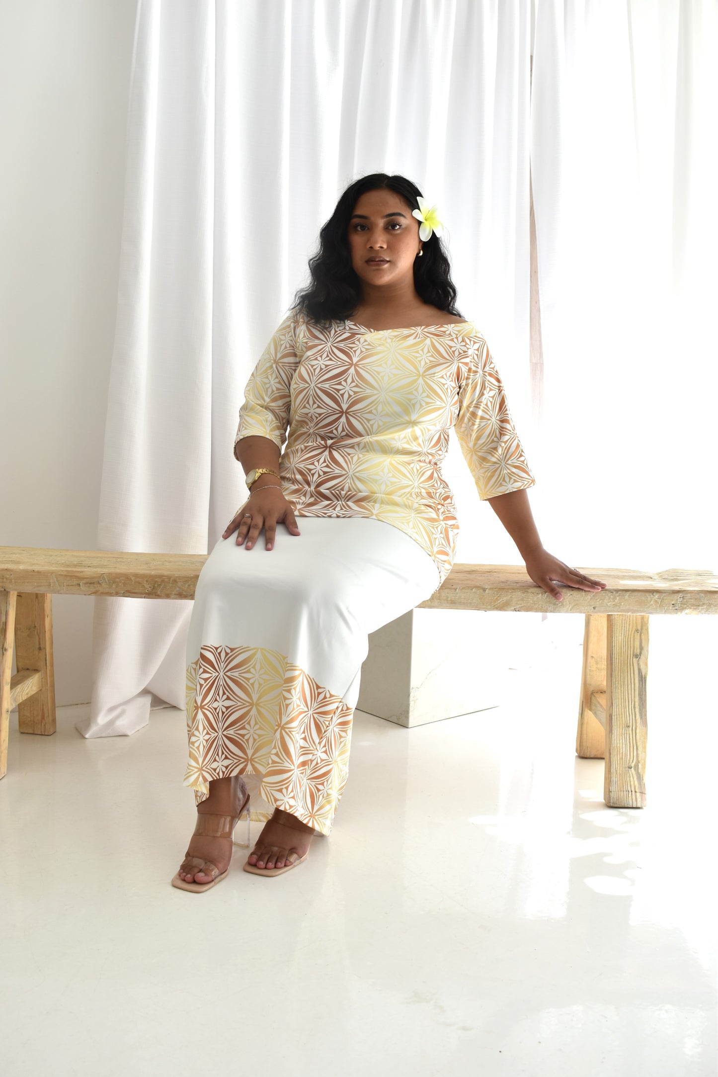(PRE-ORDER) SERENA PULETASI - TWO PIECE OUTFIT - GOLD & WHITE