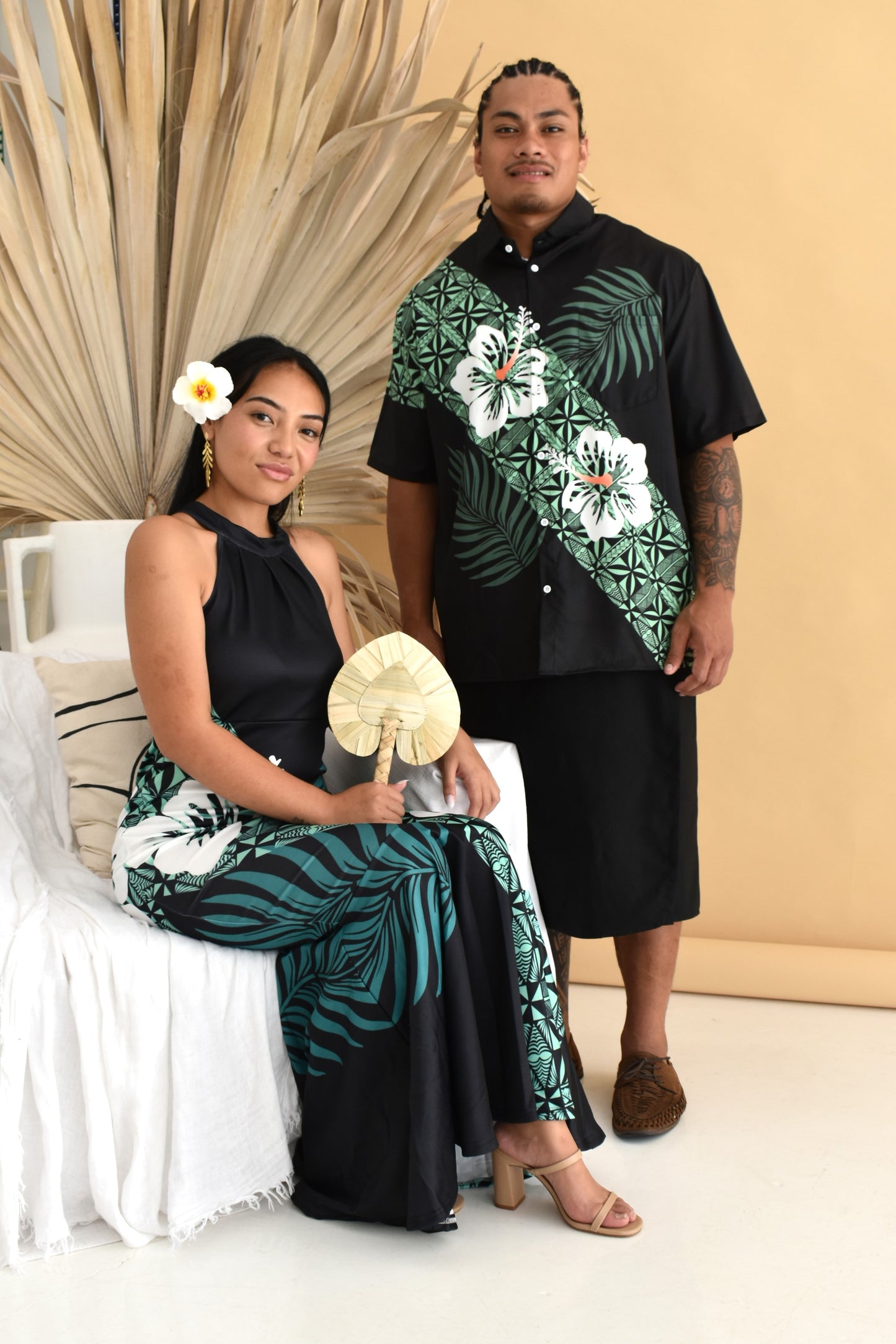 (PRE-ORDER) DRESS - HALTER MAXI DRESS - BLACK & GREEN