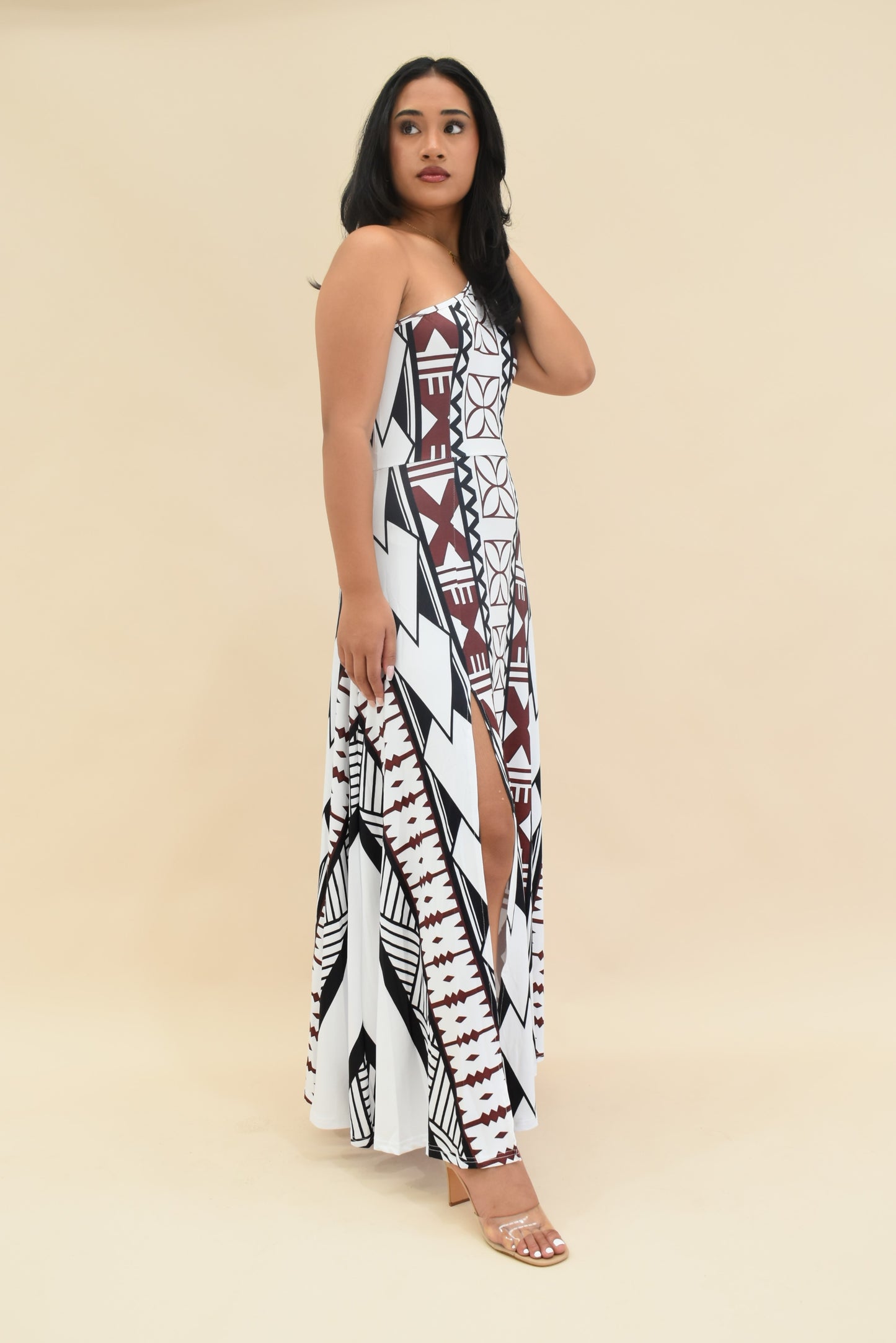 (PRE-ORDER) ARIHI DRESS - ONE SHOULDER MAXI DRESS - WHITE MELANESIAN PATTERN