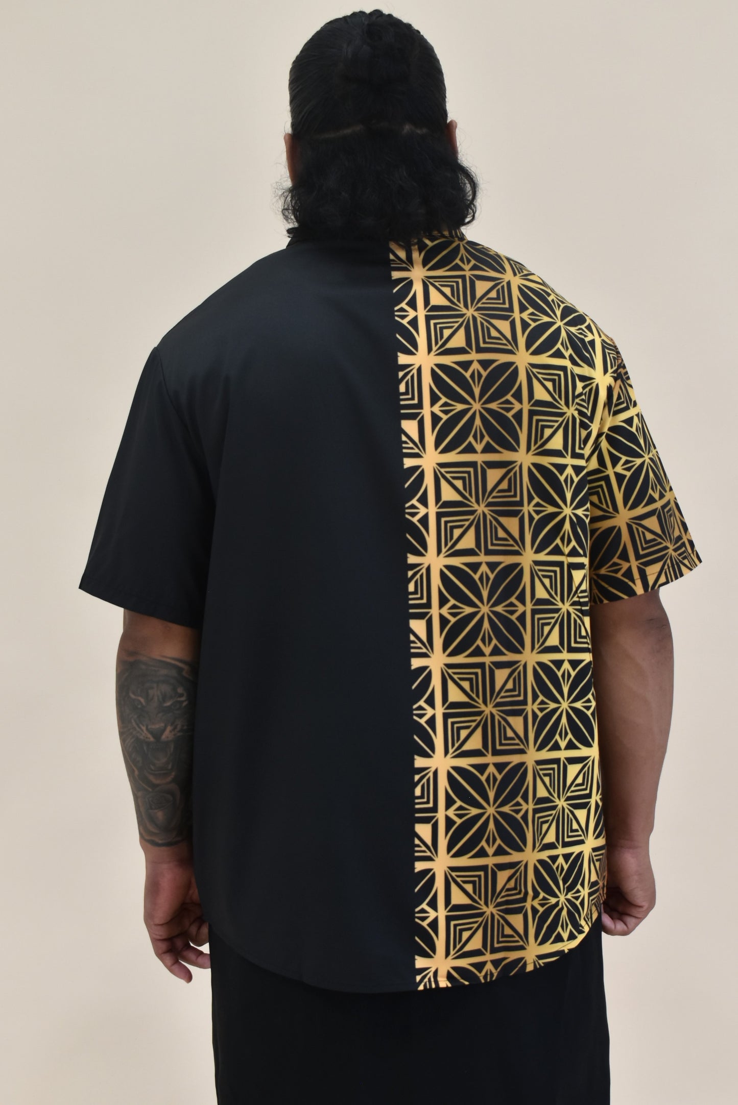 GOLD TIARE- MENS SHIRT - COLLARED BUTTON UP - GOLD & BLACK