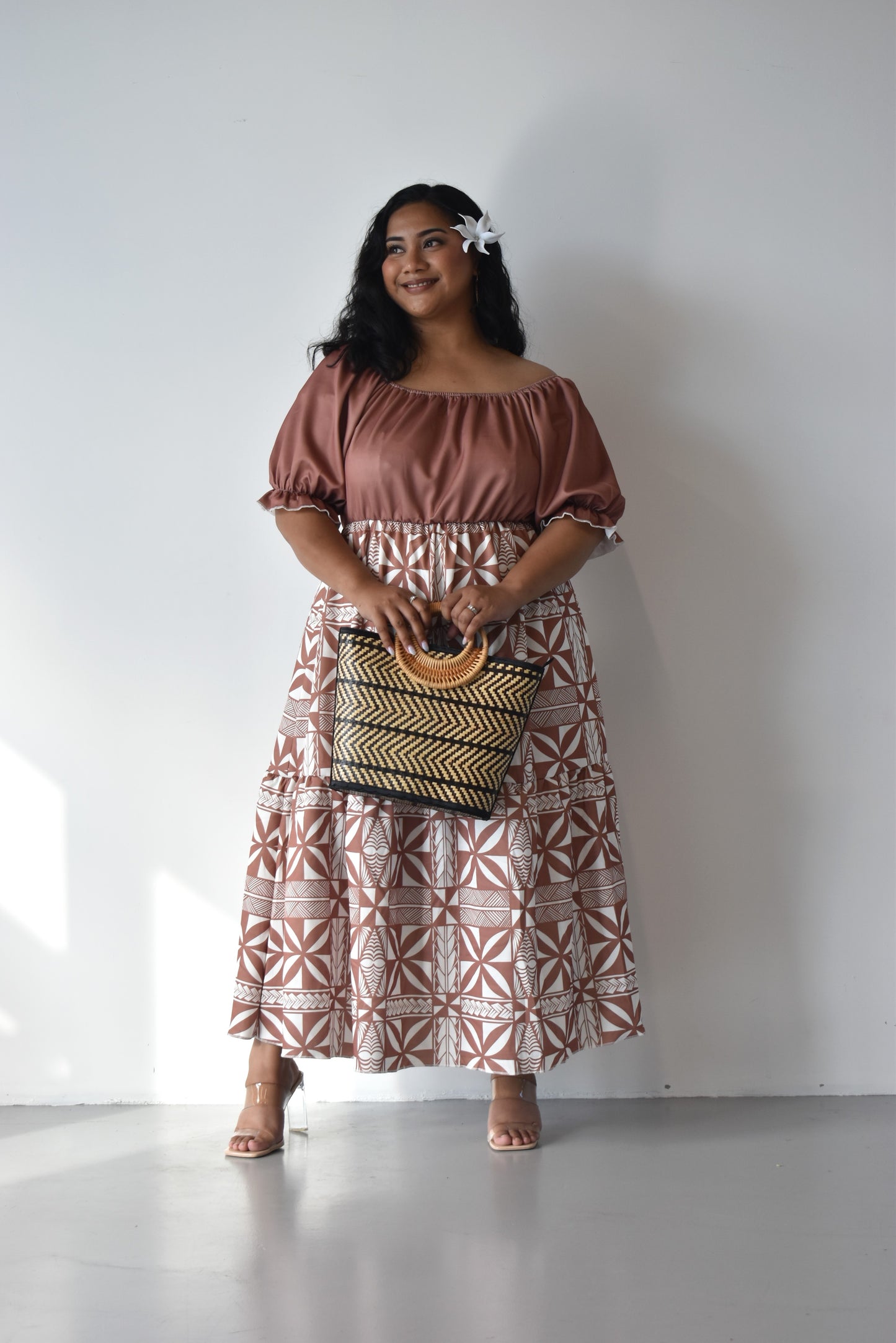 (PRE-ORDER) MIA FLOWY MAXI DRESS - BROWN & WHITE
