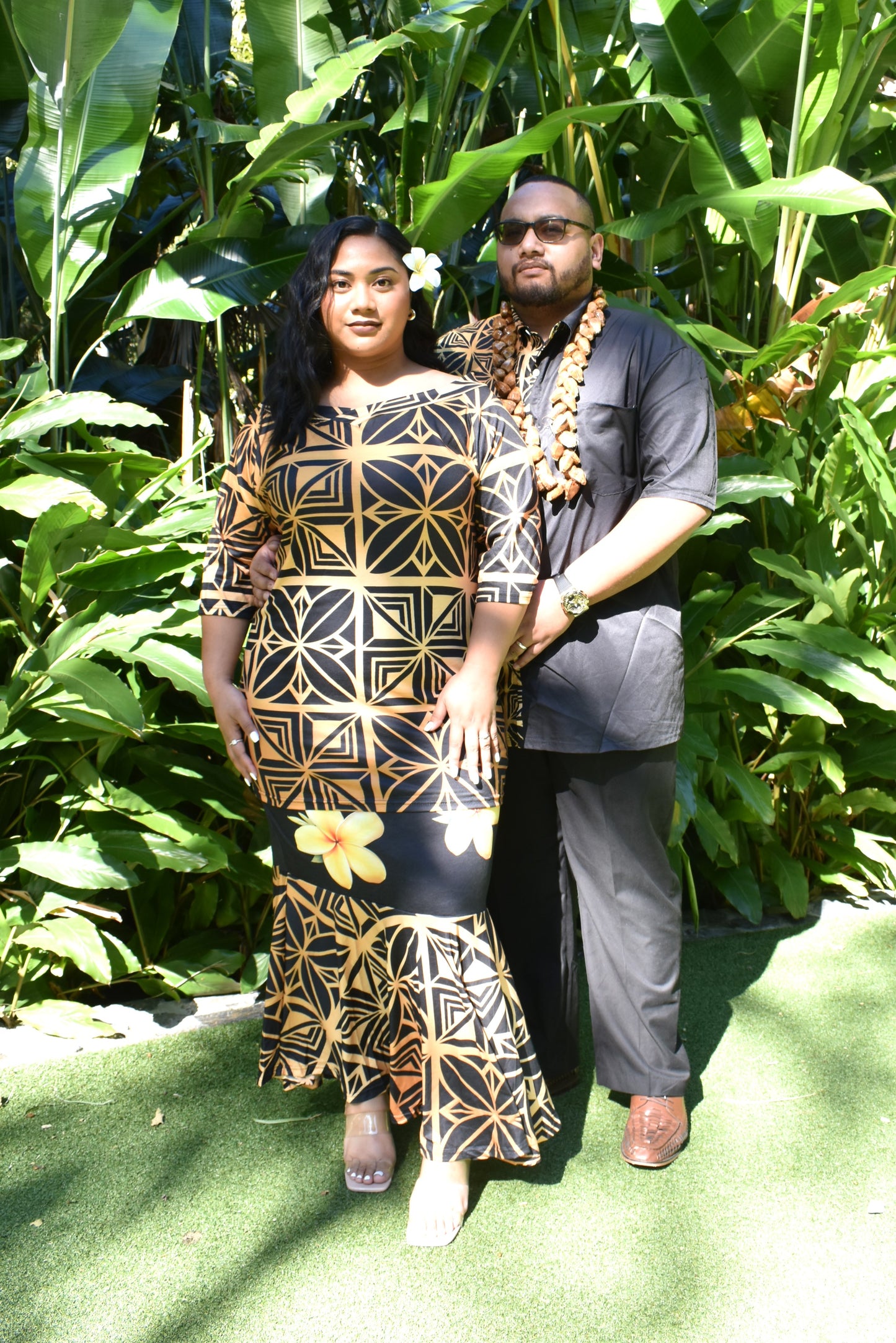 GOLD TIARE - PULETASI DRESS - BLACK & GOLD