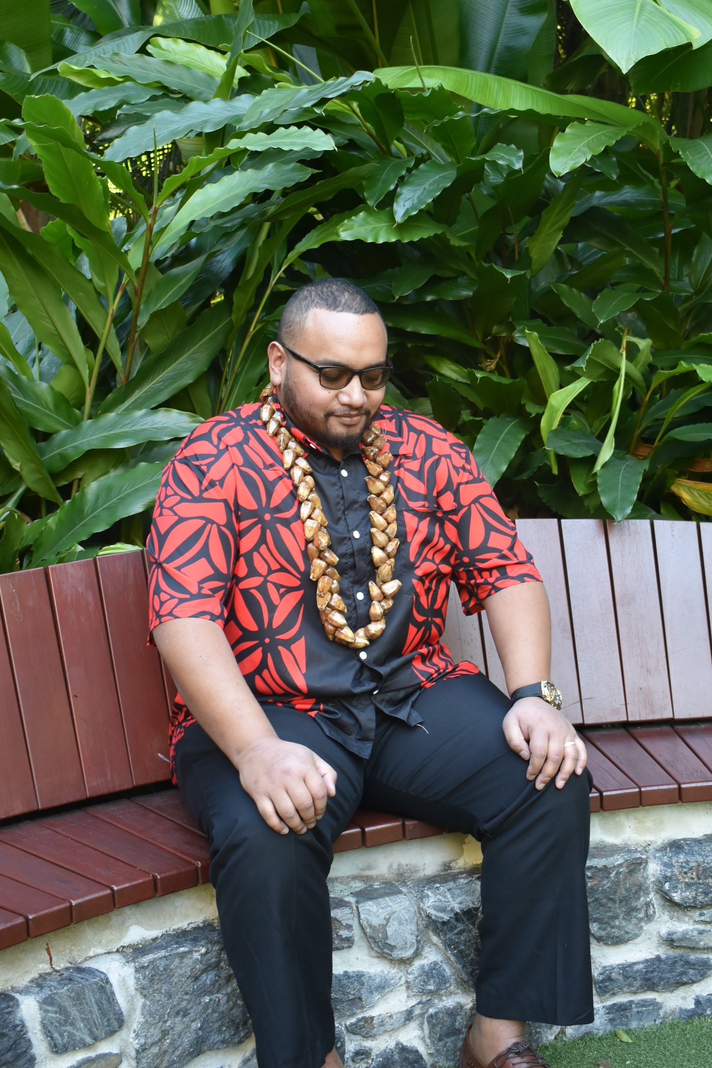 DANIEL SHIRT - MENS SHIRT - COLLARED BUTTON UP - BLACK & RED