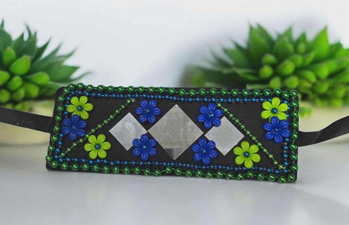 Island Head Piece - Pale Fuiono