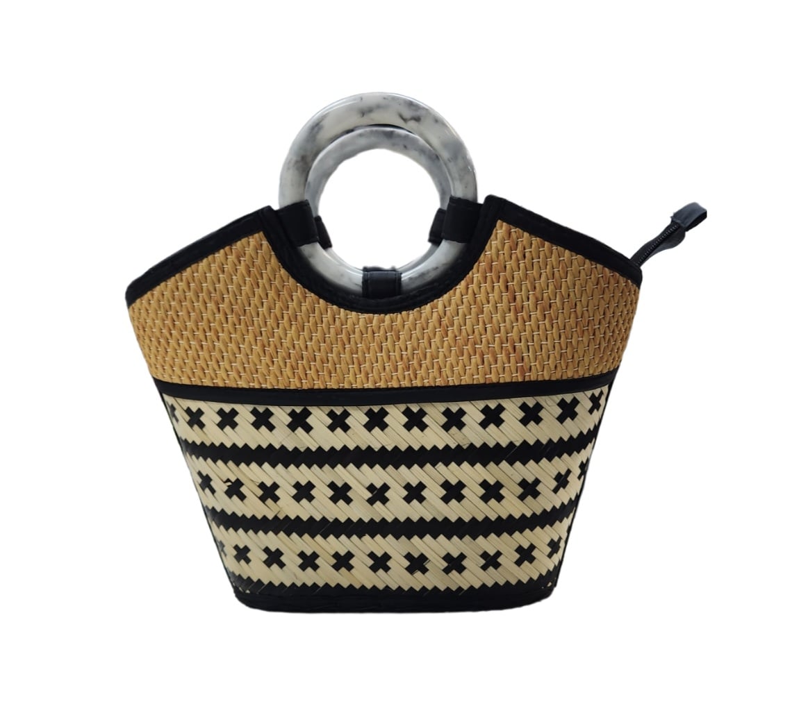 ISLAND INSPIRED WOVEN MAT BAG WITH BLACK INTERIOR - BLACK CROSSES