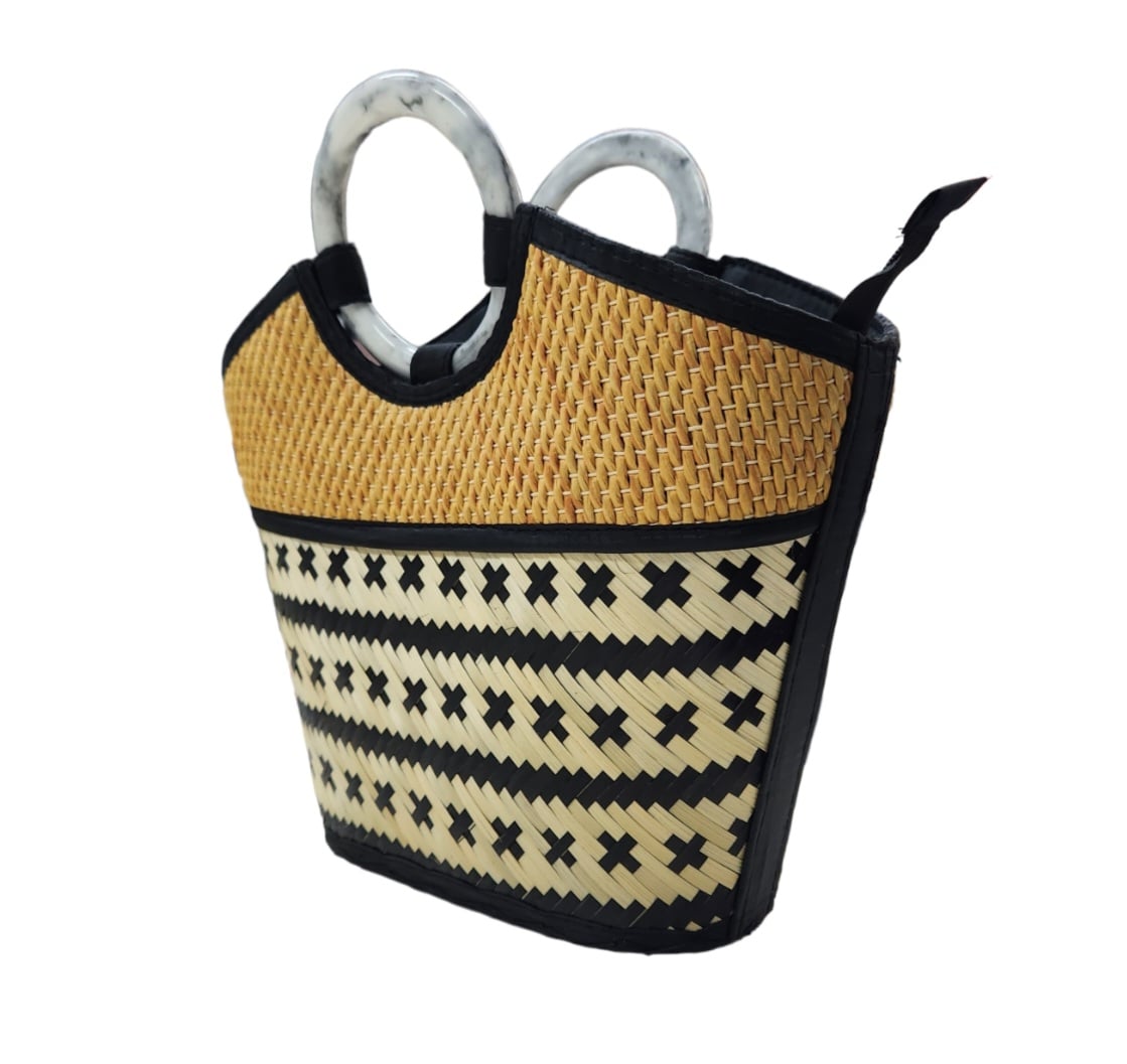 ISLAND INSPIRED WOVEN MAT BAG WITH BLACK INTERIOR - BLACK CROSSES