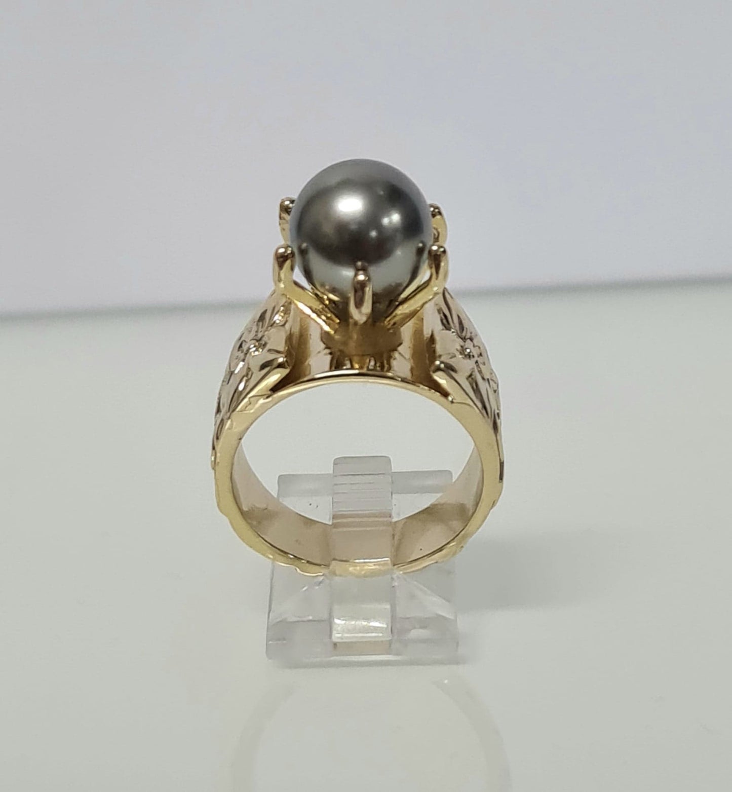 Crown pearl Ring with Customised Colour Selection