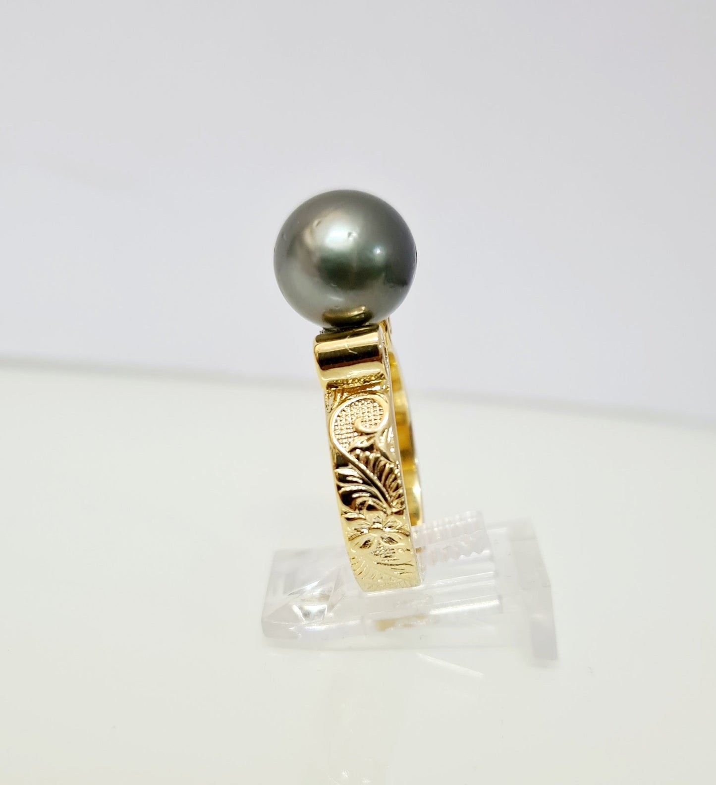 MANINO TAHITIAN - Authentic Natural Tahitian Pearl Ring with Engraved Band