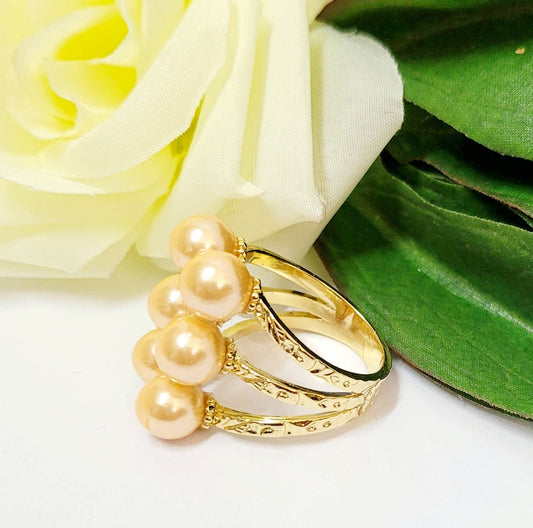 Lilliana #1 - Blush Pink Premium Swarovski 6 Pearl Ring