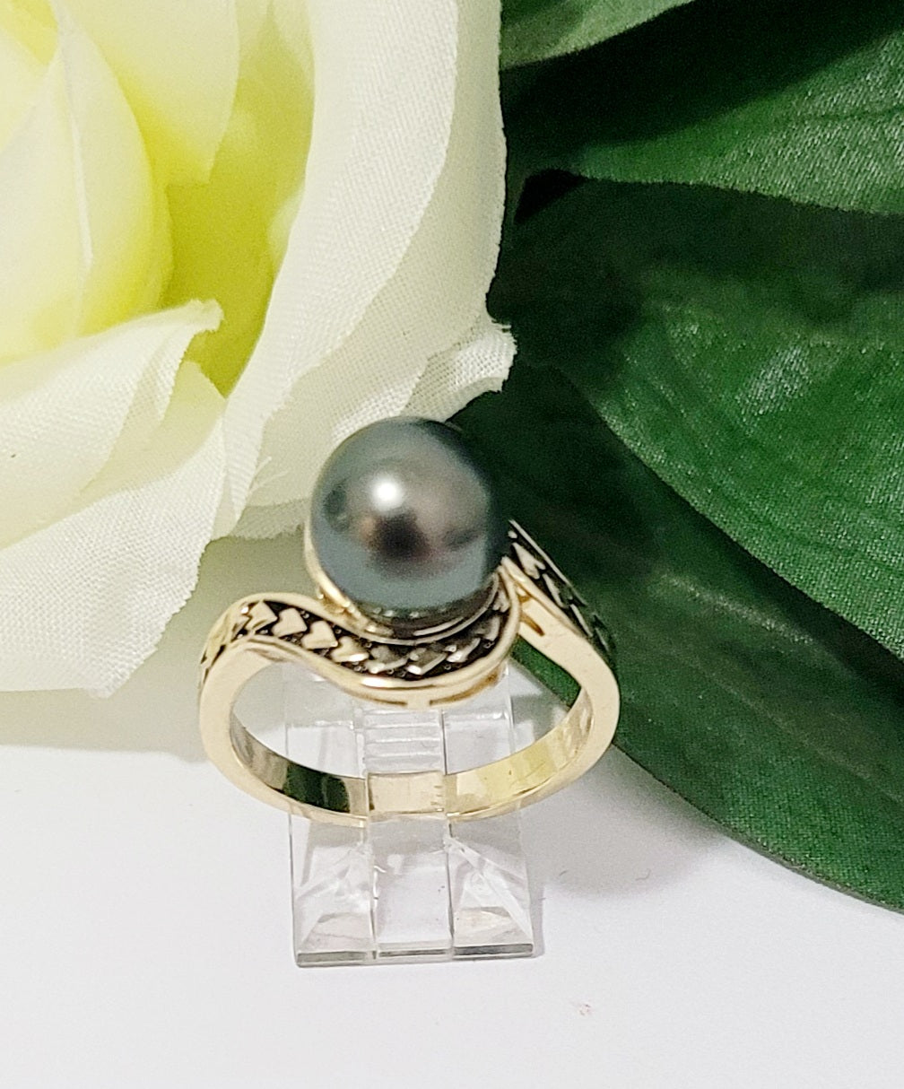 Hine #1 - AuthenticTahitian Pearl mounted on a Twisted Tribal Ring