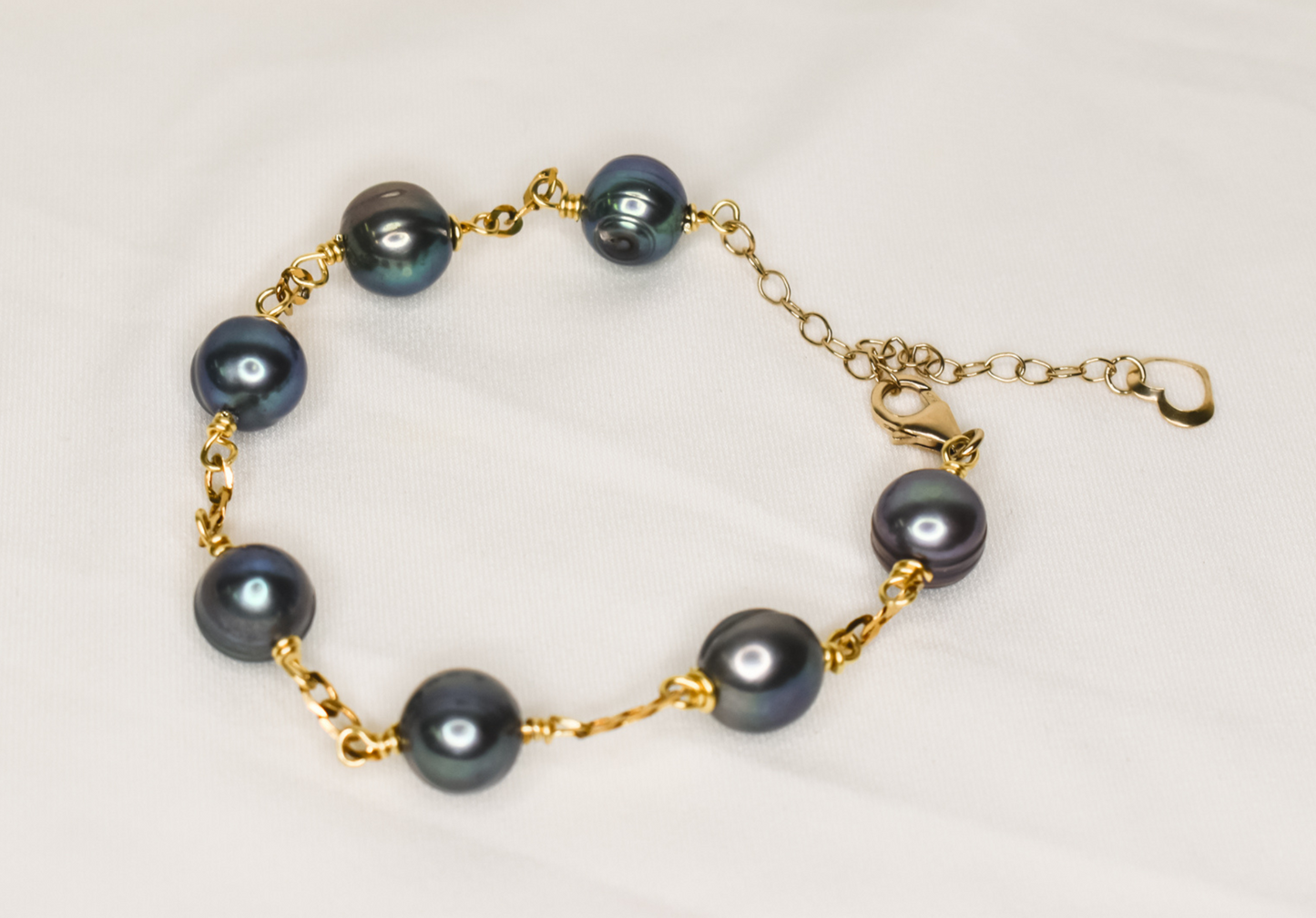 LEII - NATURAL BAROQUE BLUE-PEACOCK TONE PEARL BRACELET