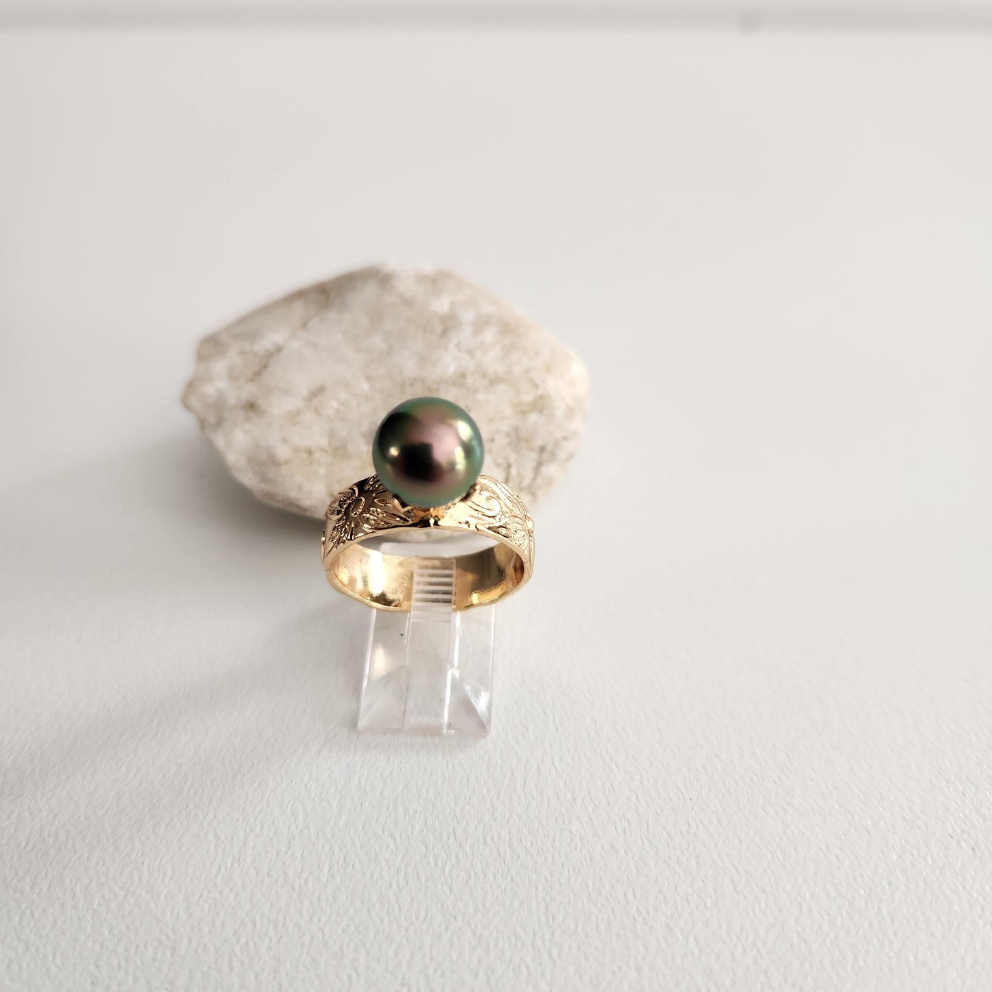 ALEIA - Authentic Tahitian Pearl Ring with 14K GOLDFILLED Floral Engrave Ring