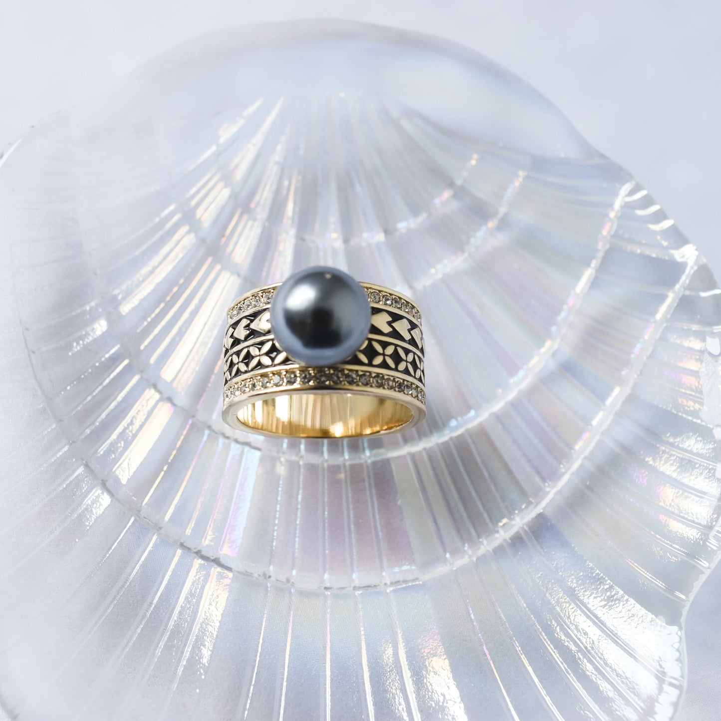 TEINA #1 - Black Pearl Tapa Design Ring