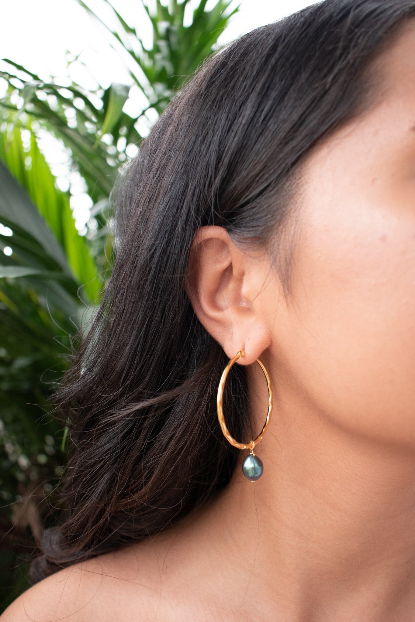 HINA Big Hoops - Black Tahitian Pearl Earrings