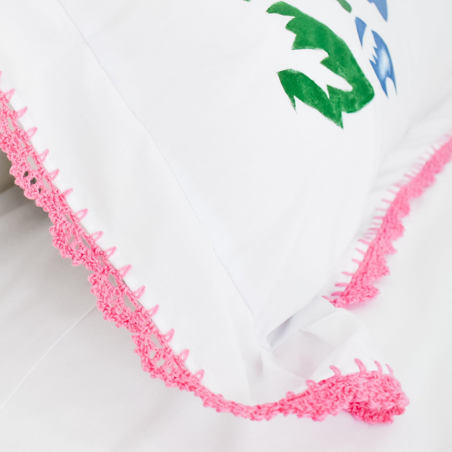 MOANA LILY - PINK FRILLS PILLOW CASE