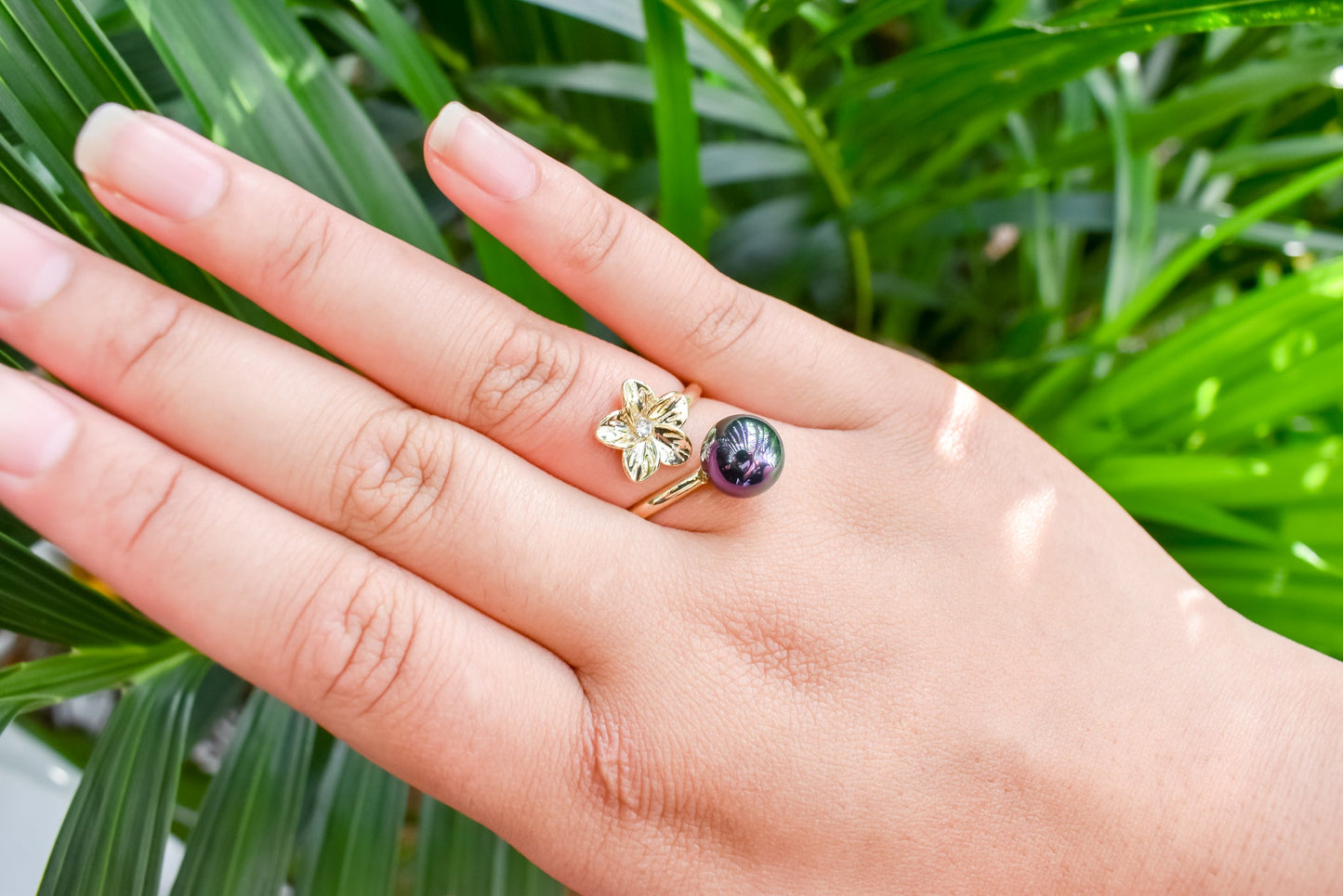 VAYLA - Plumeria Single Premium Shell Pearl Ring - MULTICOLOUR VARIETY - Adjustable