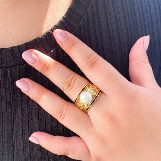 PUAMERIA White Shell Pearl Ring