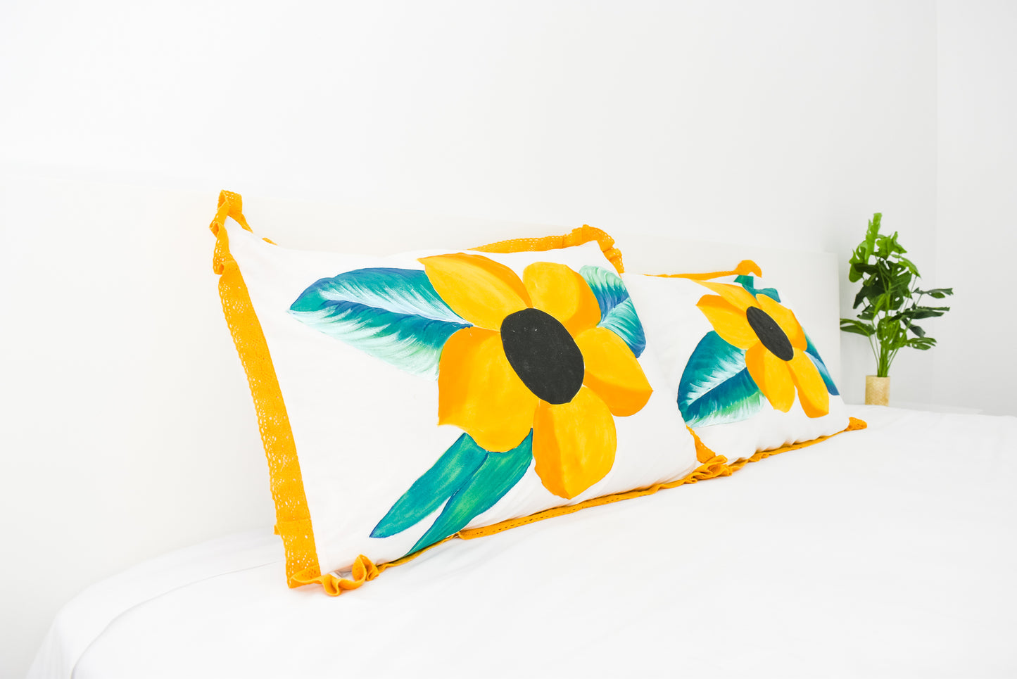 SUNFLOWERS - YELLOW FRILL PILLOW CASE SET