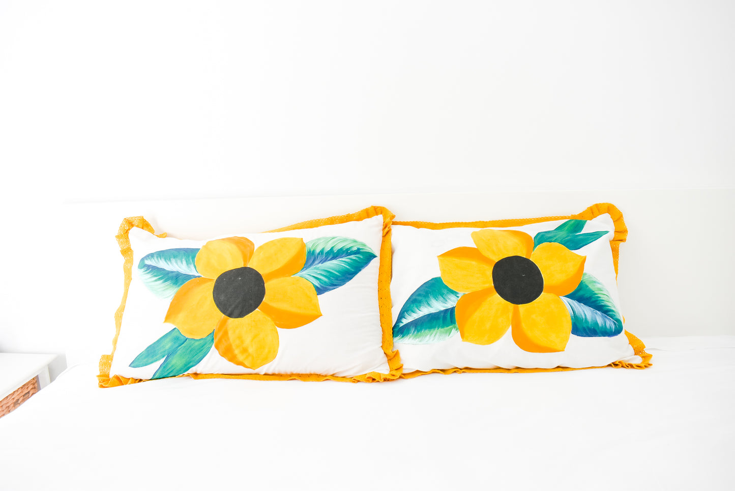 SUNFLOWERS - YELLOW FRILL PILLOW CASE SET